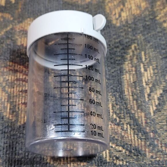 Pampered Chef Grate Container - Picture 2 of 4